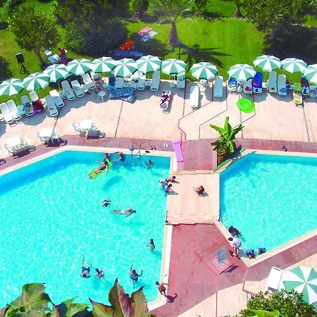 Peace Hotel 3*